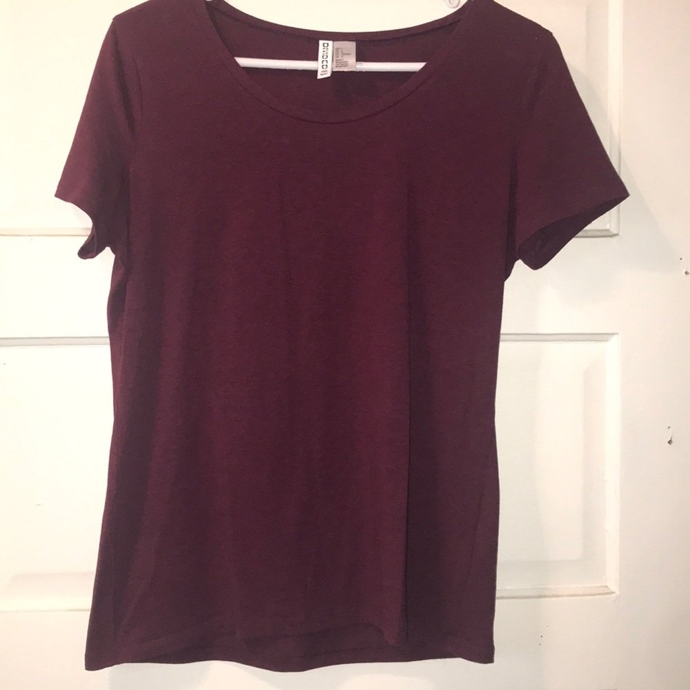 Maroon t-shirt